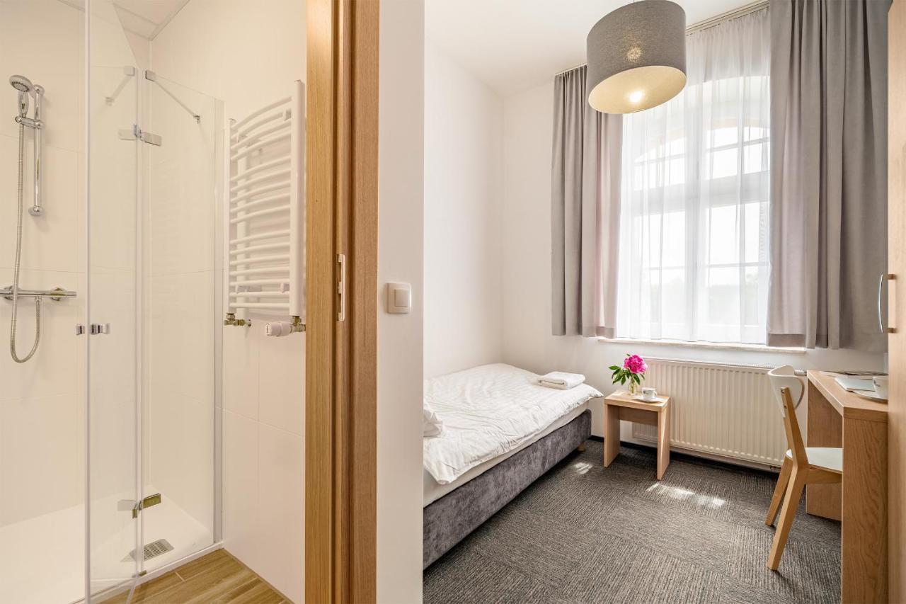 Domus Mariae Gietrzwald Vandrarhem Exteriör bild